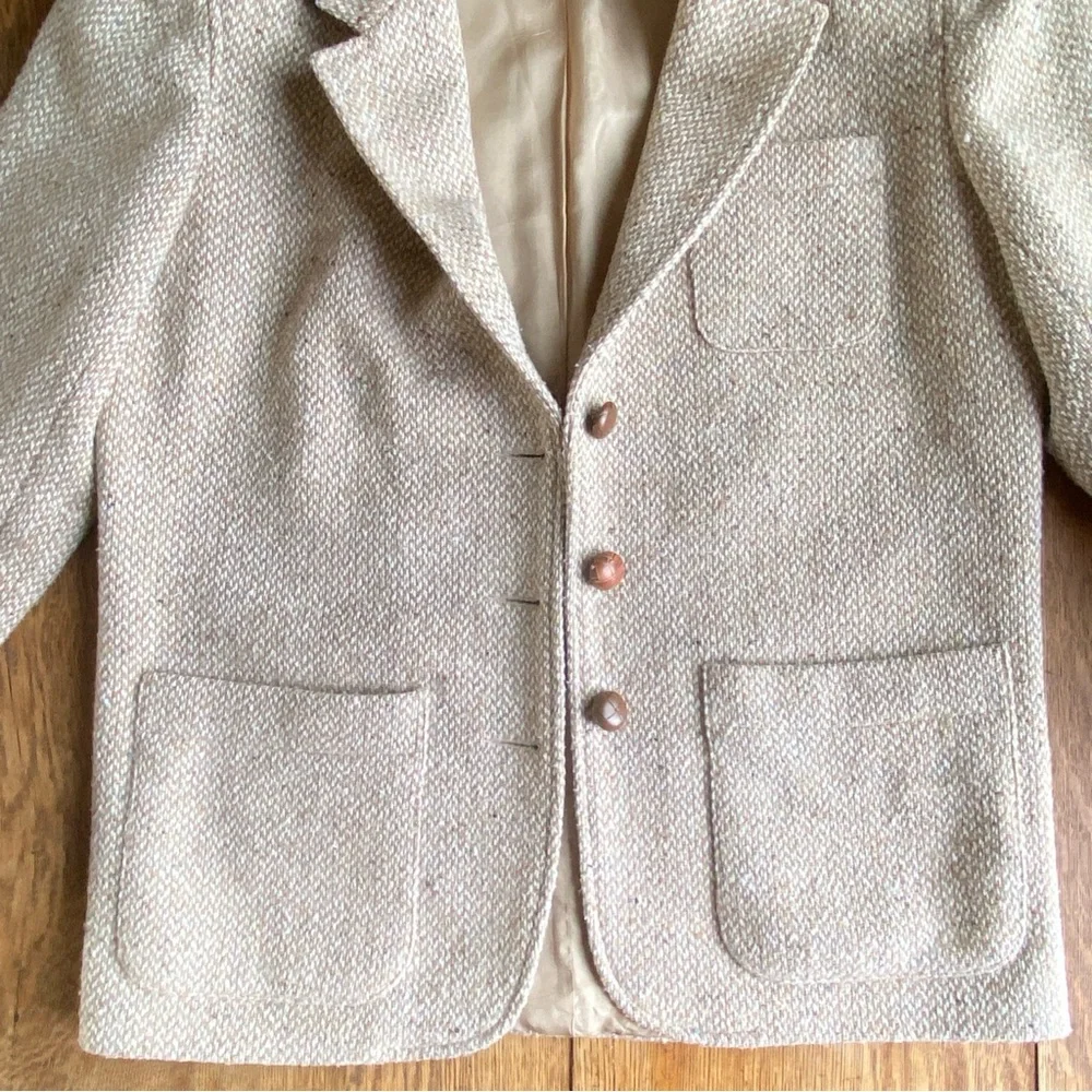 Liz Claiborne Textured Tan Wool Blend Blazer - Picture 5 of 16